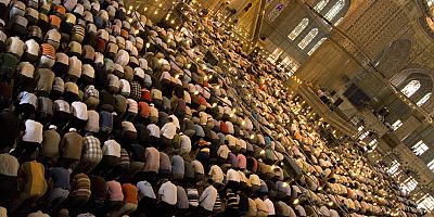 Bayram Sabahı Saat Saat: İl İl Ramazan Bayramı Namaz Vakitleri Açıklandı