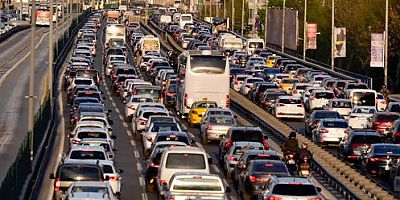 Bayram Tatili Dönüşü İstanbul’da Trafik Yoğunluğu Başladı