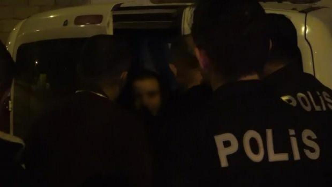 Bebekken evlatlık veren babasını feci öldürdü!