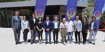 BELEDİYE İŞ BİRLİĞİNDE DEPREMZEDELER İÇİN KONSER