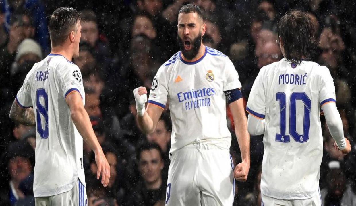 Benzema şov yaptı! Real Madrid avantajı kaptı