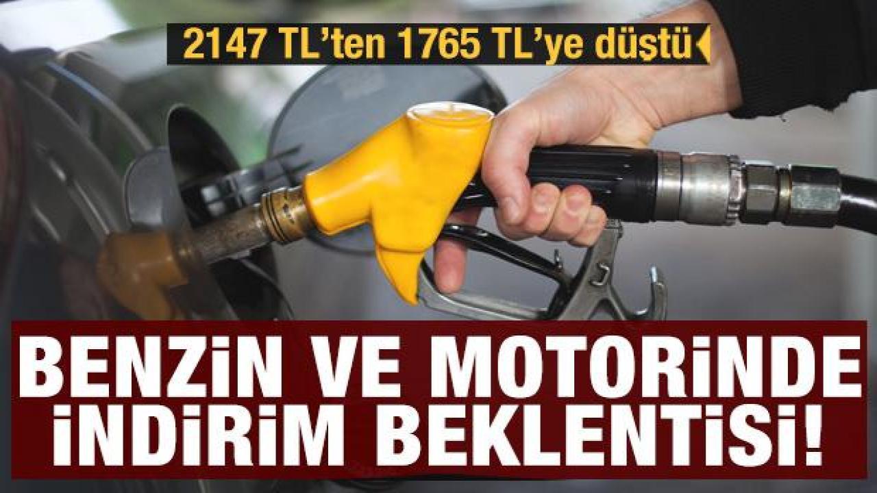 Benzin ve motorine indirim beklentisi: Petrol 109 dolar, dolar 16,20'ye düştü