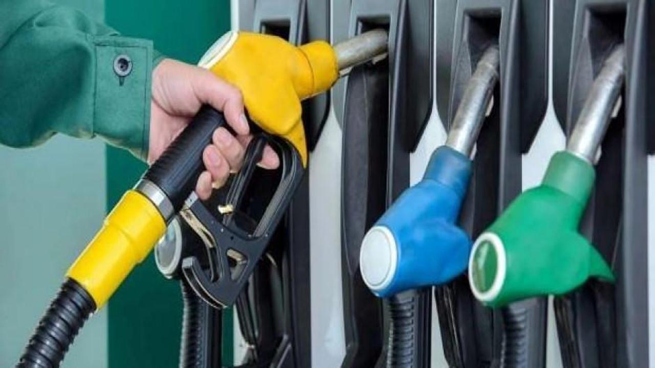 Benzine zam geldi! Tabelalar değişti