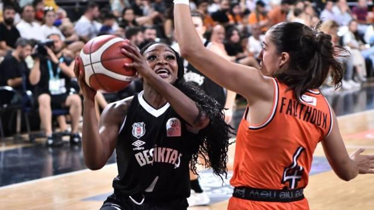 Beşiktaş deplasmanda bir sayı farkla galip!