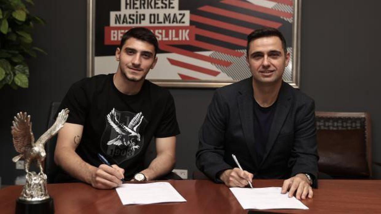 Beşiktaş genç kaleci Emre Bilgin ile yeni sözleşme imzaladı