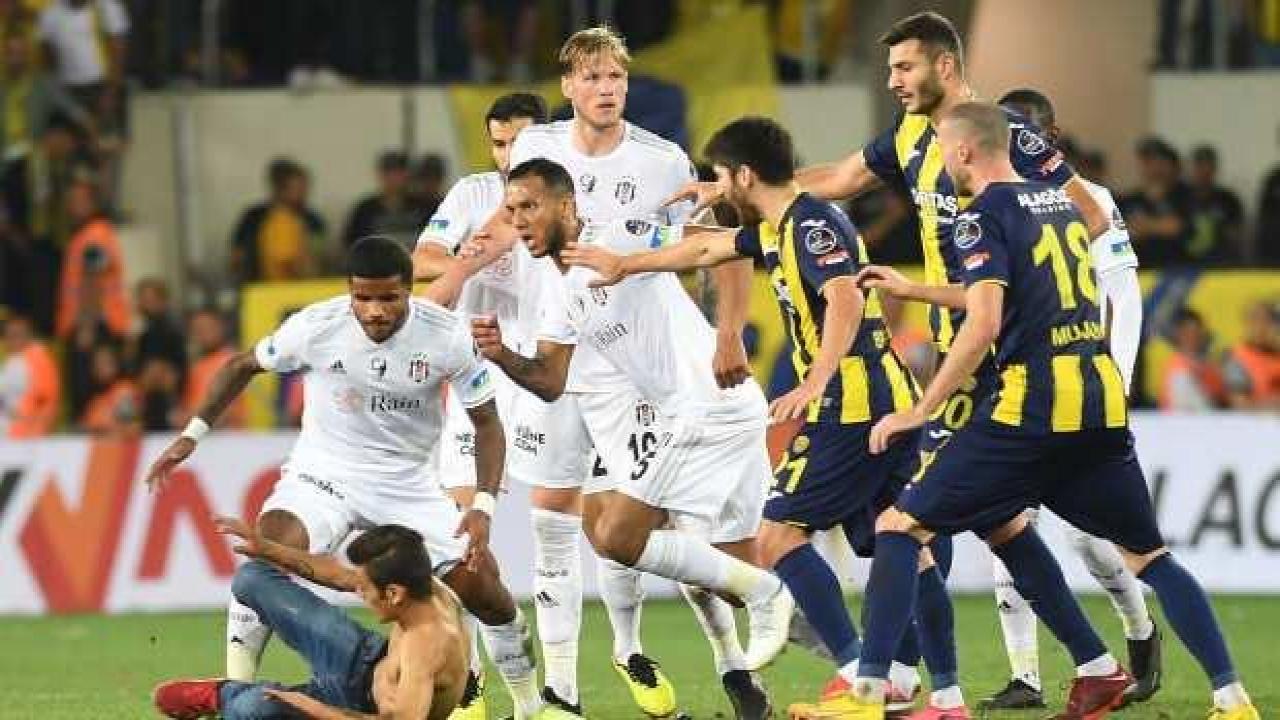 Beşiktaş'tan Josef için 3 farklı maçtan örnek