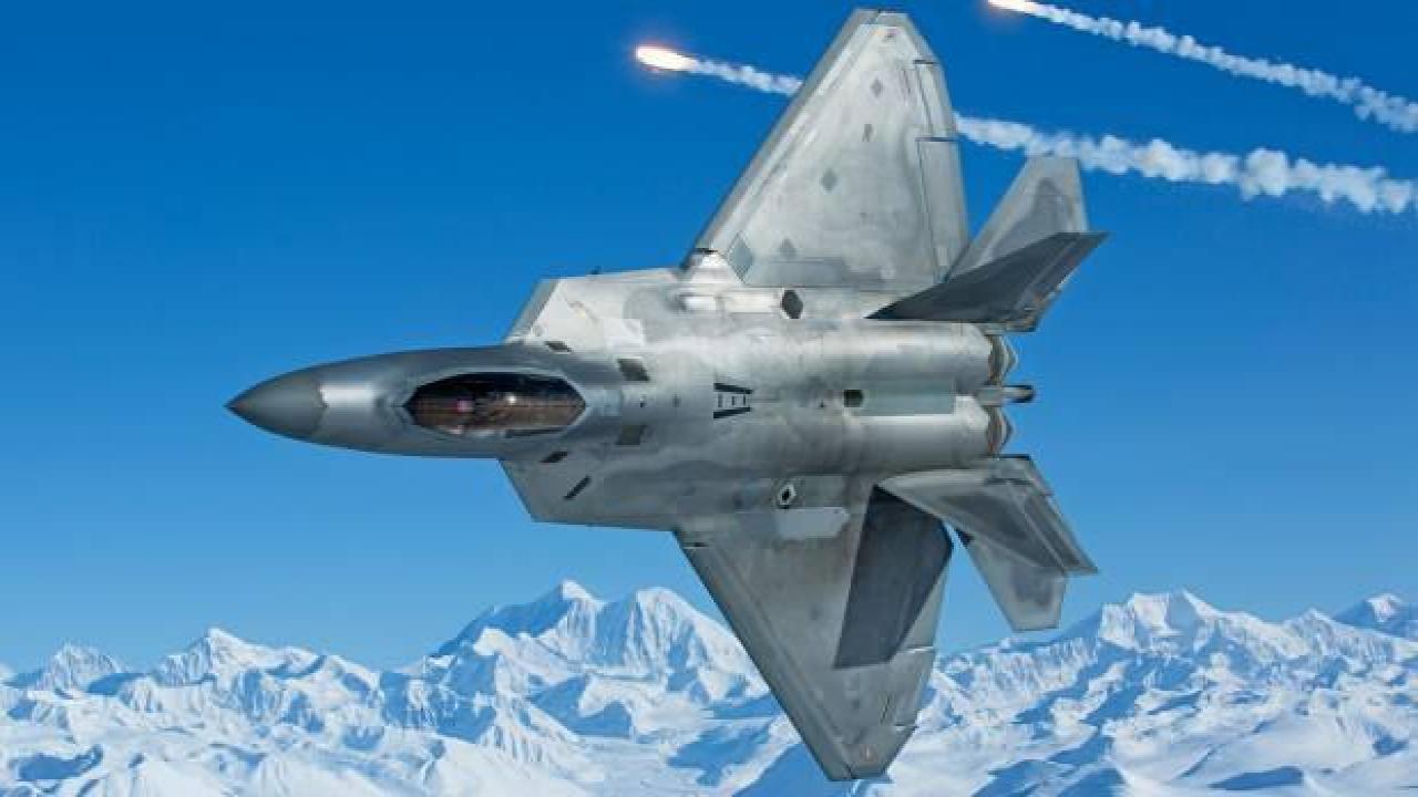 Beyaz Saray'dan açıklama: Alaska'da tanımlanamayan bir cismi vurduk