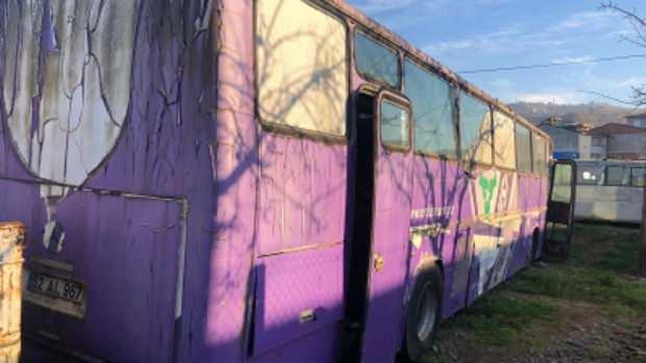 Bir dönem Süper Lig'deydiler: Şimdi otobüsleri haczedildi, 300 bin TL'den satılacak