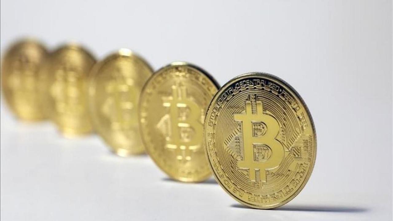 Bitcoin'de yüzde 25'lik düşüş: Yatırımcılar endişeli