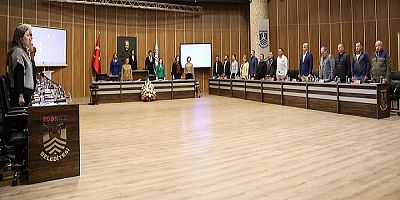 BODRUM BELEDİYE MECLİSİ SAYGI DURUŞU İLE BAŞLADI