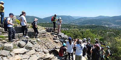 Bodrum Belediyesi’nden Syangela’ya Tarihi Yürüyüş