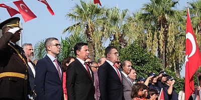 BODRUM MEYDANLARINDA ZAFER BAYRAMI COŞKUSU