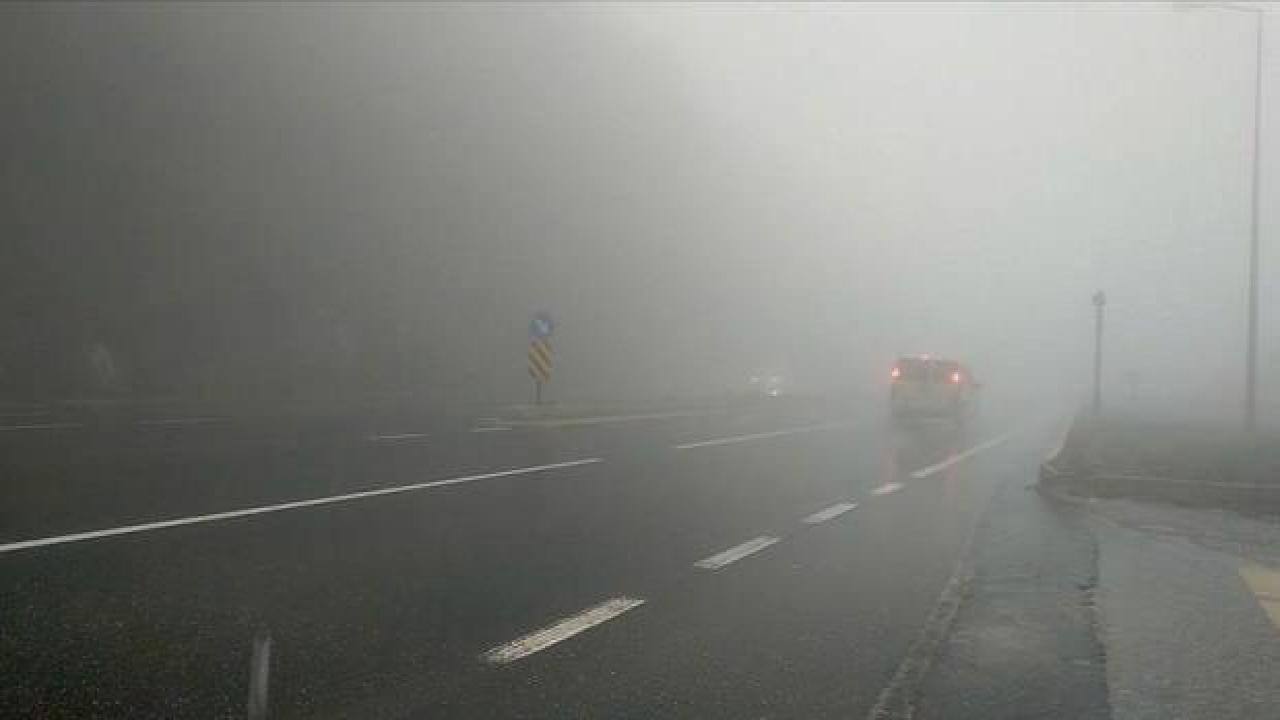 Bolu Dağı'nda sis etkili oluyor