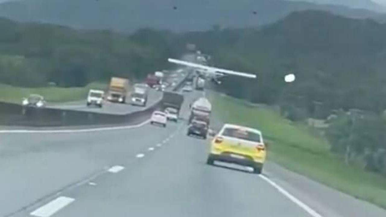 Brezilya'da motoru duran uçak otoyola indi