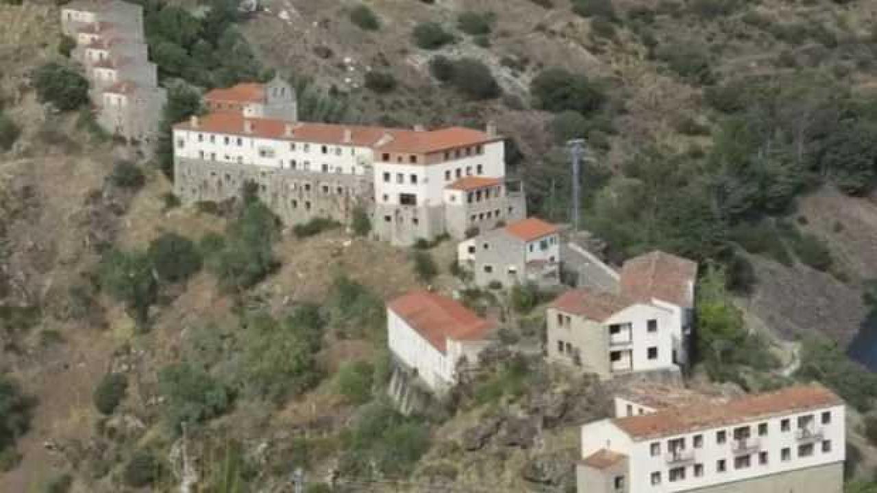 Bu köy 260 bin euroya satılıyor!