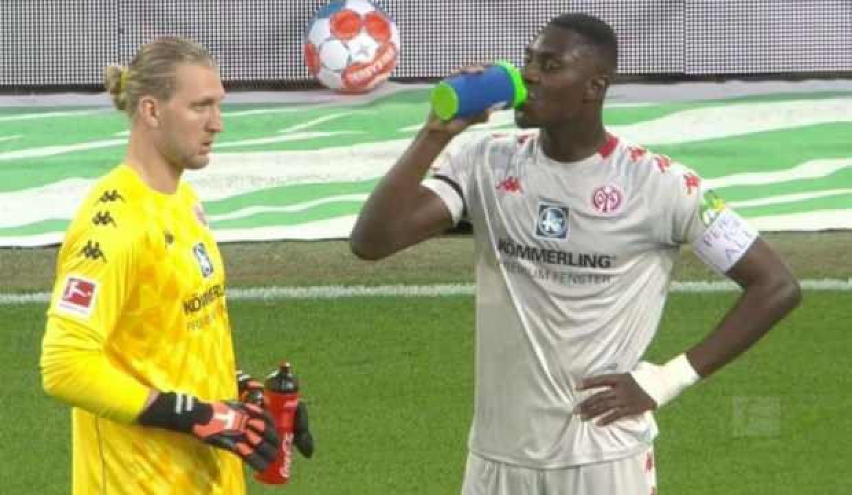 Bundesliga'da Niakhate için oruç molası verildi