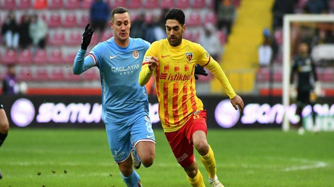 Burak Yılmaz ilk maçına çıktı! Kayserispor 7 hafta sonra puan aldı