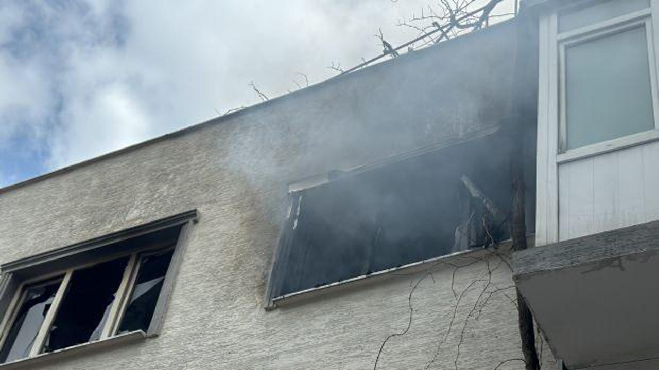 Bursa'da korkutan yangın: Mahsur kalan anne ve oğlu kurtarıldı