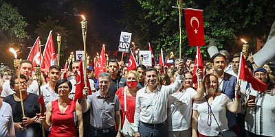 BÜYÜK ZAFERE YAKIŞIR KUTLAMA 