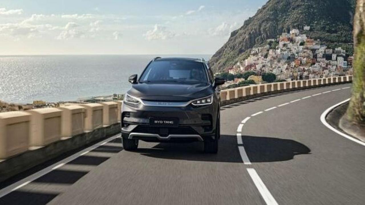 BYD'nin 'amiral gemisi' modeli Tang Türkiye'ye geldi