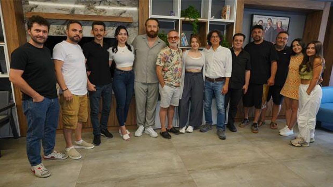 C Takımı'na yıldız isimler geliyor! Senaryo okumalarında ekip kahkahalara boğuldu