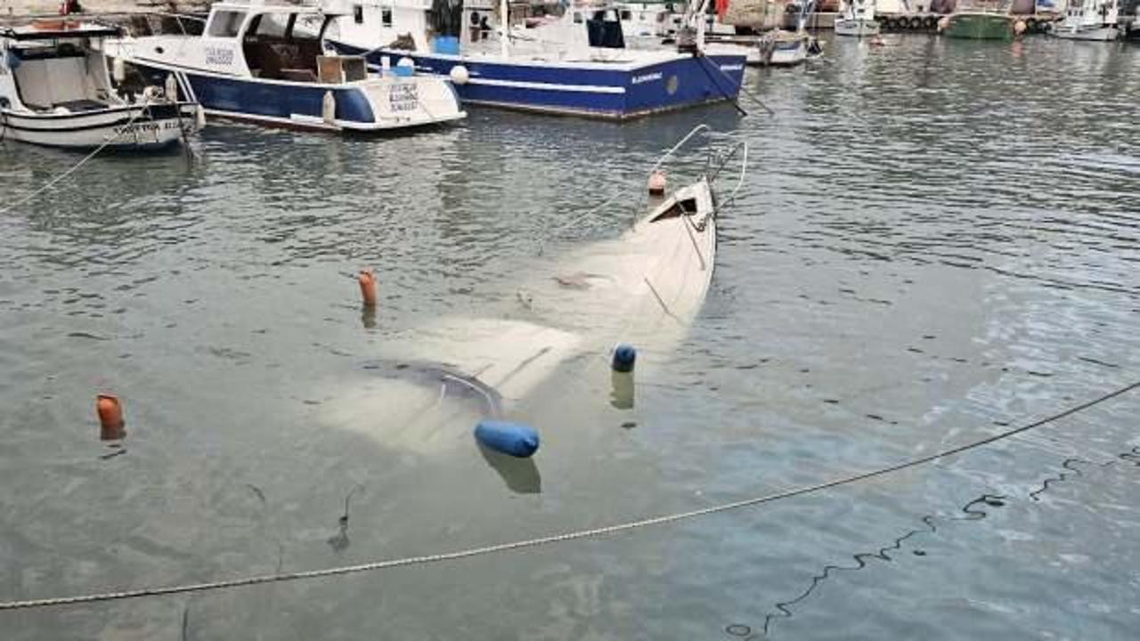 Çanakkale'de Almanya bayraklı tekne battı