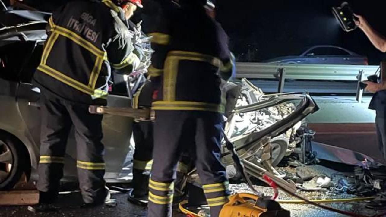 Çanakkale’de otomobil tıra arkadan çarptı: 1 ölü, 1 yaralı!