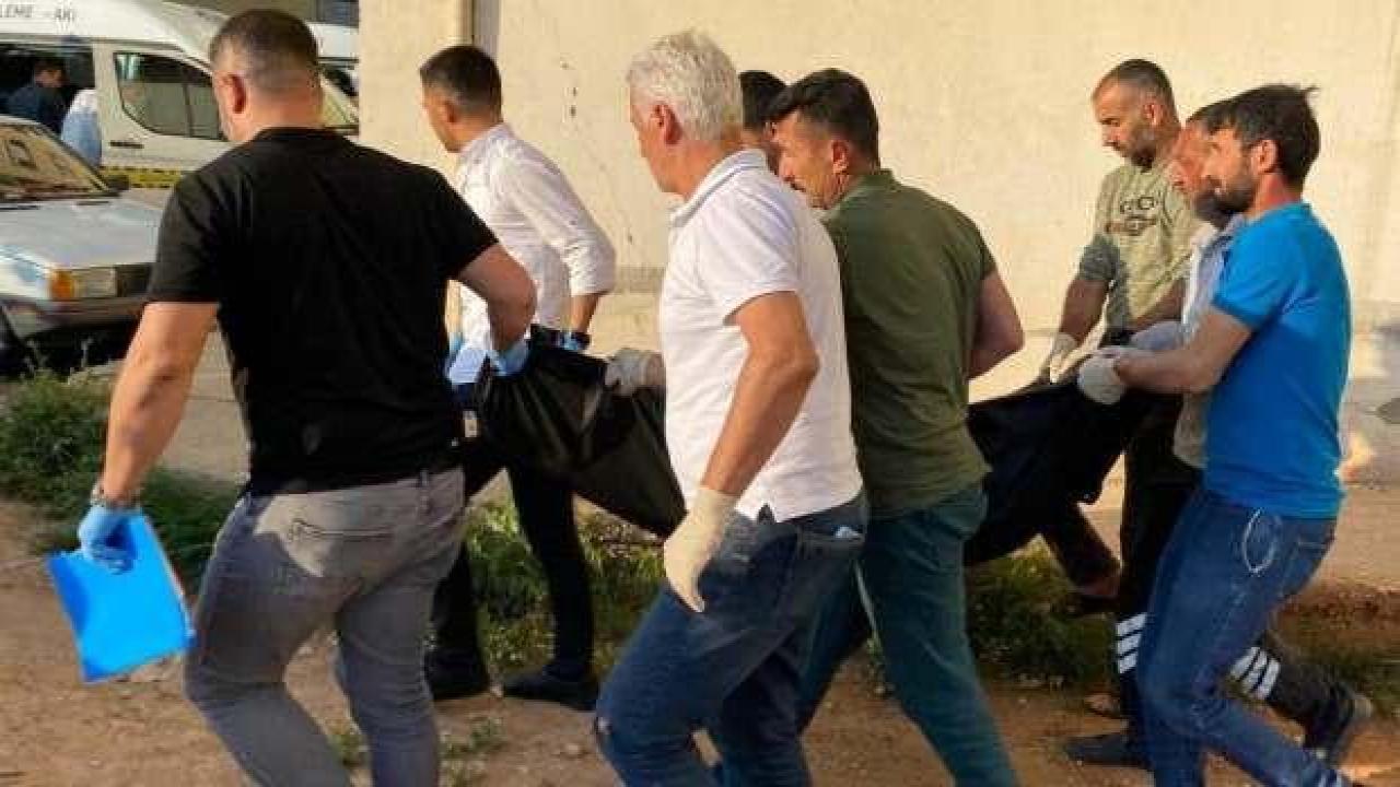 Cani koca 4 çocuk annesi eşini sırtından 8 kez bıçaklamış