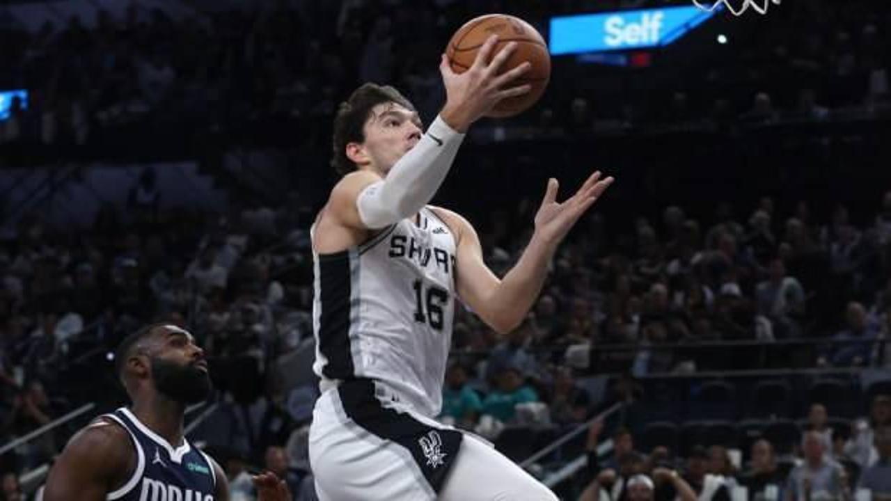 Cedi Osman’lı San Antonio, Clippers’a mağlup oldu