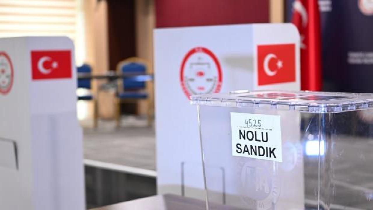 Cep telefonuyla oy verme kabinine girilir mi? Oy kullanırken cep telefonu yasak mı?