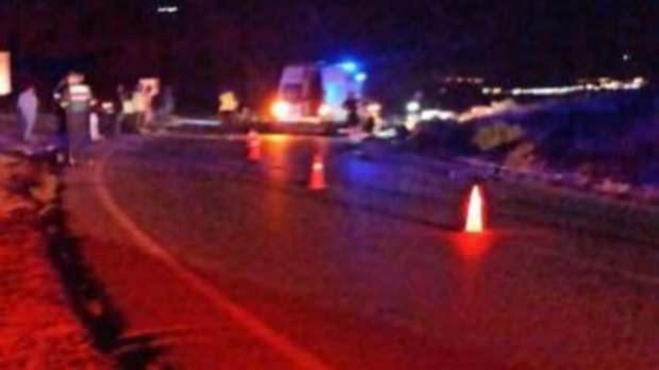 Çeşme’de alkollü sürücü motosiklete çarptı: 1 ölü