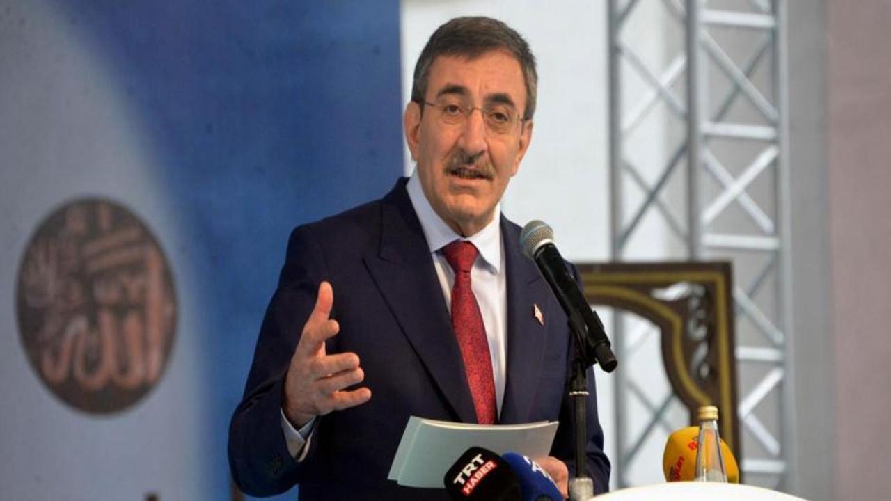 Cevdet Yılmaz: Kadınsız kalkınma da demokrasi de yarım kalır