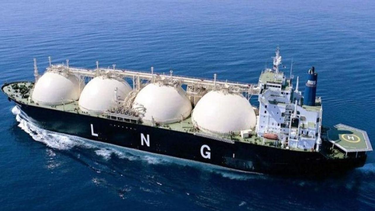 Cezayir'den yola çıkan LNG gemisi Türkiye'ye ulaşacak