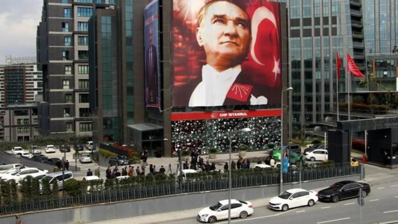 CHP İstanbul İl Başkanlığı yakınında ateş açan firari şüpheli yakalandı