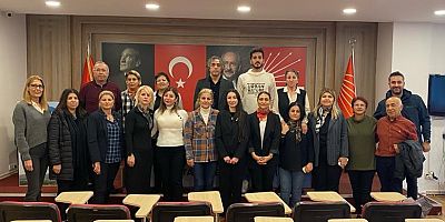 CHP KARTAL'DAN KADINA YÖNELİK ŞİDDETE KARŞI EŞ ZAMANLI AÇIKLAMA