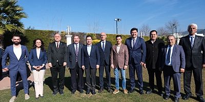 CHP'nin Muğla Büyükşehir Belediye Başkan adayı Aras, gazetecilerle bir araya geldi