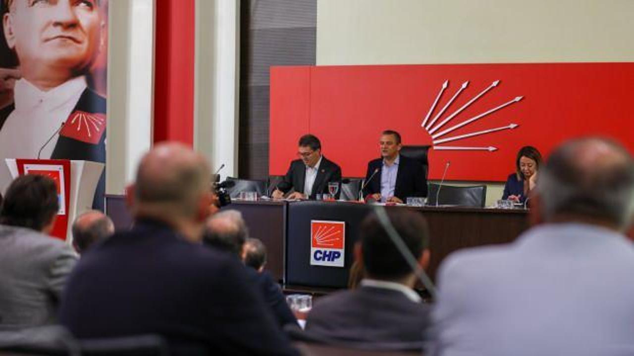 CHP'de Özel başkanlığındaki PM toplantısı başladı