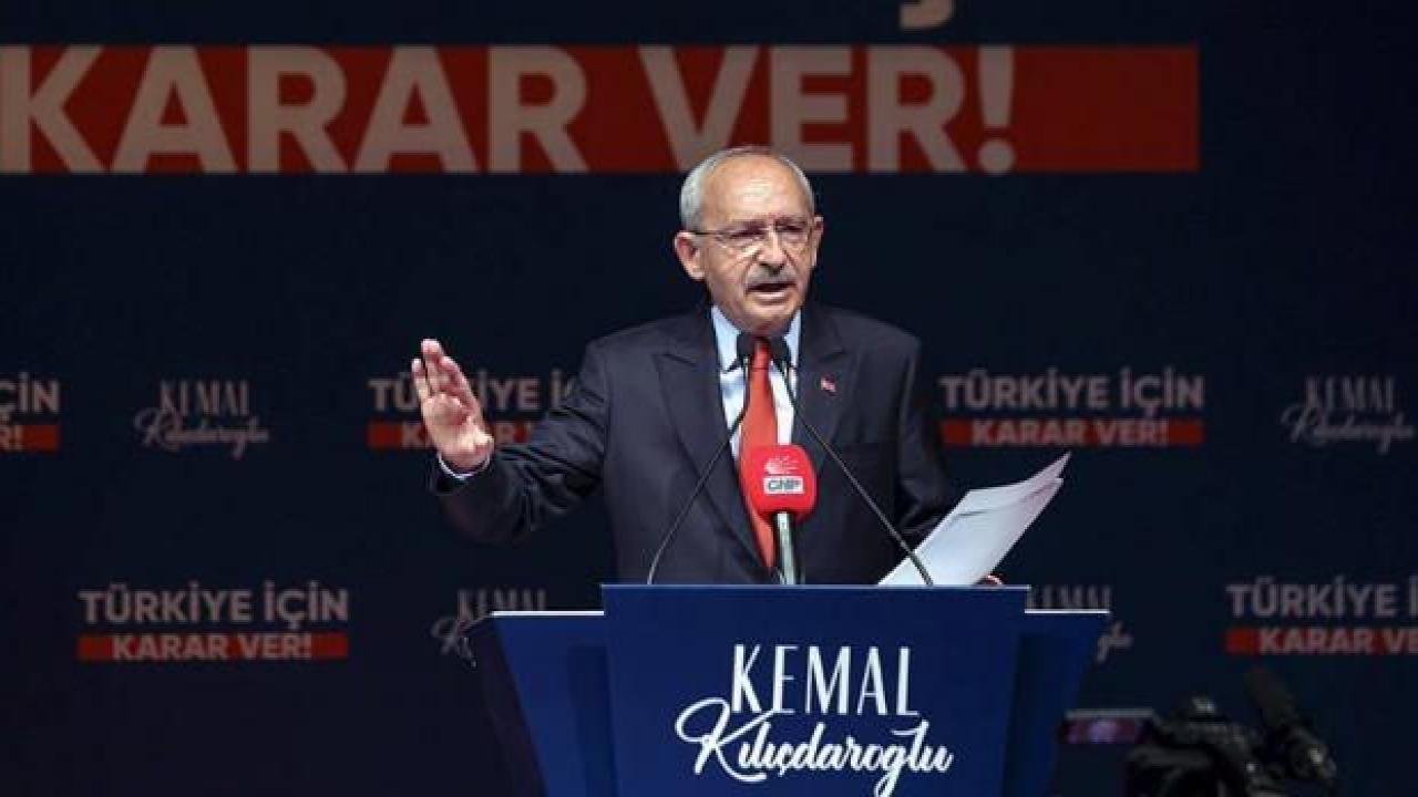 CHP'deki bombalar tek tek patladı! Millet böyle kandırıldı...Sistemi kuran isim konuştu