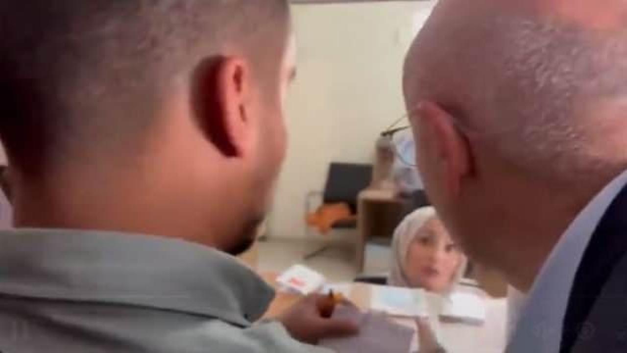 CHP'li Mahmut Tanal'dan provokasyonunu ortaya çıkaran vatandaşa: Ya sen bir sus!