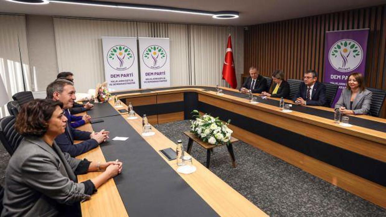 CHP’ye İstanbul’da DEM acı geldi! Masa kurulamadan dağıldı