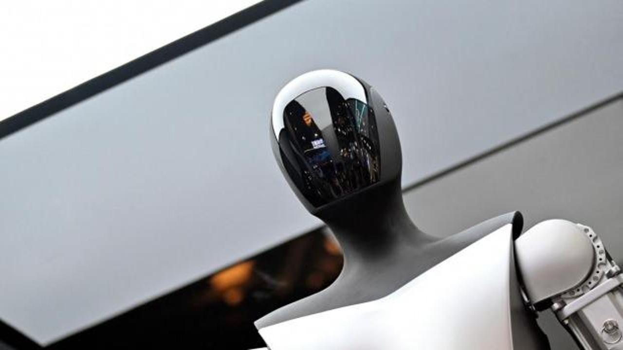Çin neden insansı robotlar üretiyor? İşte bilinen detaylar...