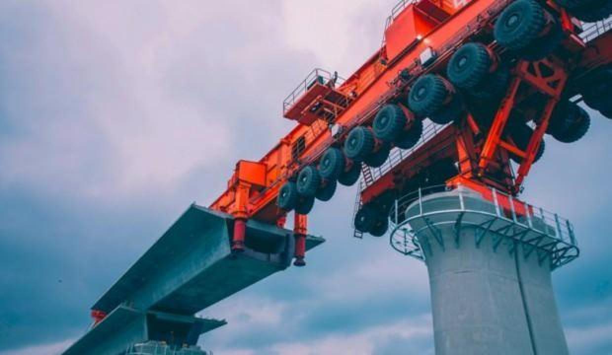 Çin’de ilk okyanus aşırı yüksek hızlı tren raylarının döşenmesine başladı