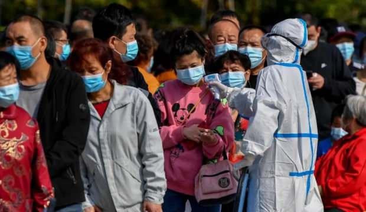 Çin'in Kovid-19 politikası tehlike altında: Vakalarda hızlı artış
