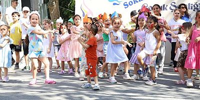 ÇOCUK ŞENLİĞİ'NİN YENİ ADRESİ ESATPAŞA 