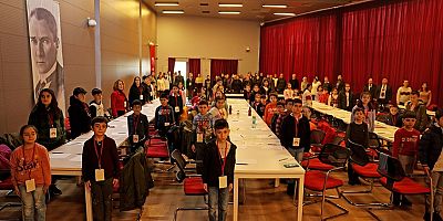 “ÇOCUKLARIN GÖZÜNDEN ATAŞEHİR” İÇİN İLK TOPLANTI YAPILDI