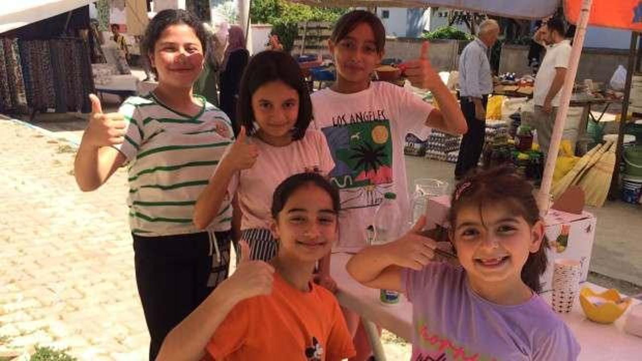 Çorumlu çocuklar limonata satarak kazandıkları parayı Filistin için bağışladı