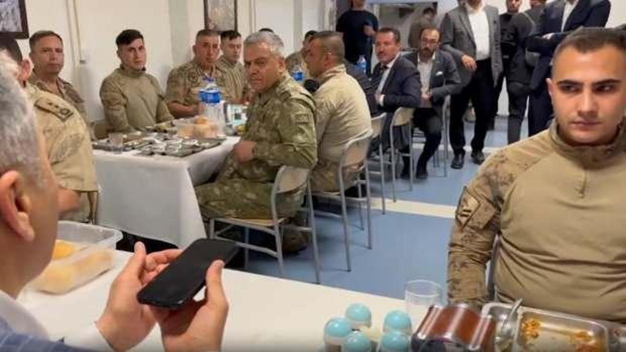 Cumhurbaşkanı Erdoğan, Cudi Dağı Üs Bölgesi'ndeki askerlere hitap etti