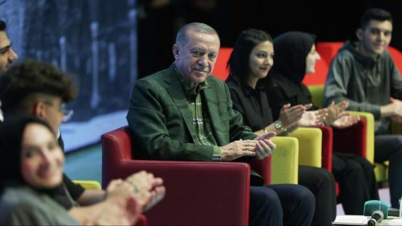 Cumhurbaşkanı Erdoğan gençlere seslendi: Ben uşaklara inanıyorum