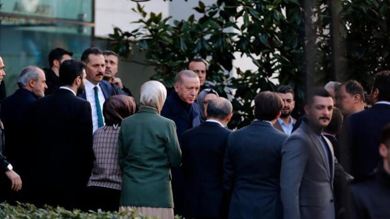 Cumhurbaşkanı Erdoğan'dan AK Parti İstanbul İl Başkanlığına ziyaret