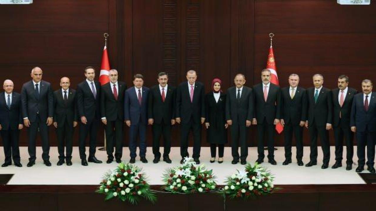 Cumhurbaşkanlığı Kabinesi Resmi Gazete'de yayımlandı